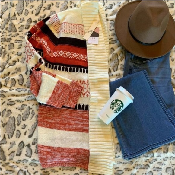 Native Nordic Cowichan  Cardigan - Picture 4 of 7